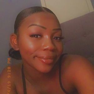 Meet your Posher, Tanea